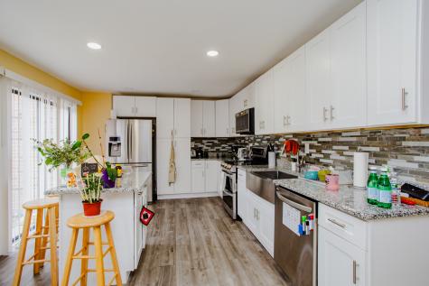 211 West Hanover Place Mount Prospect IL 60056