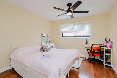 211 West Hanover Place Mount Prospect IL 60056