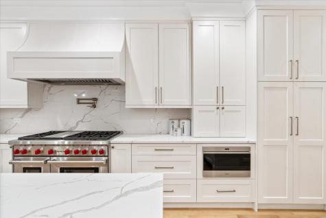 1831 North Larrabee Street Chicago IL 60614