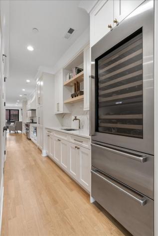 1831 North Larrabee Street Chicago IL 60614