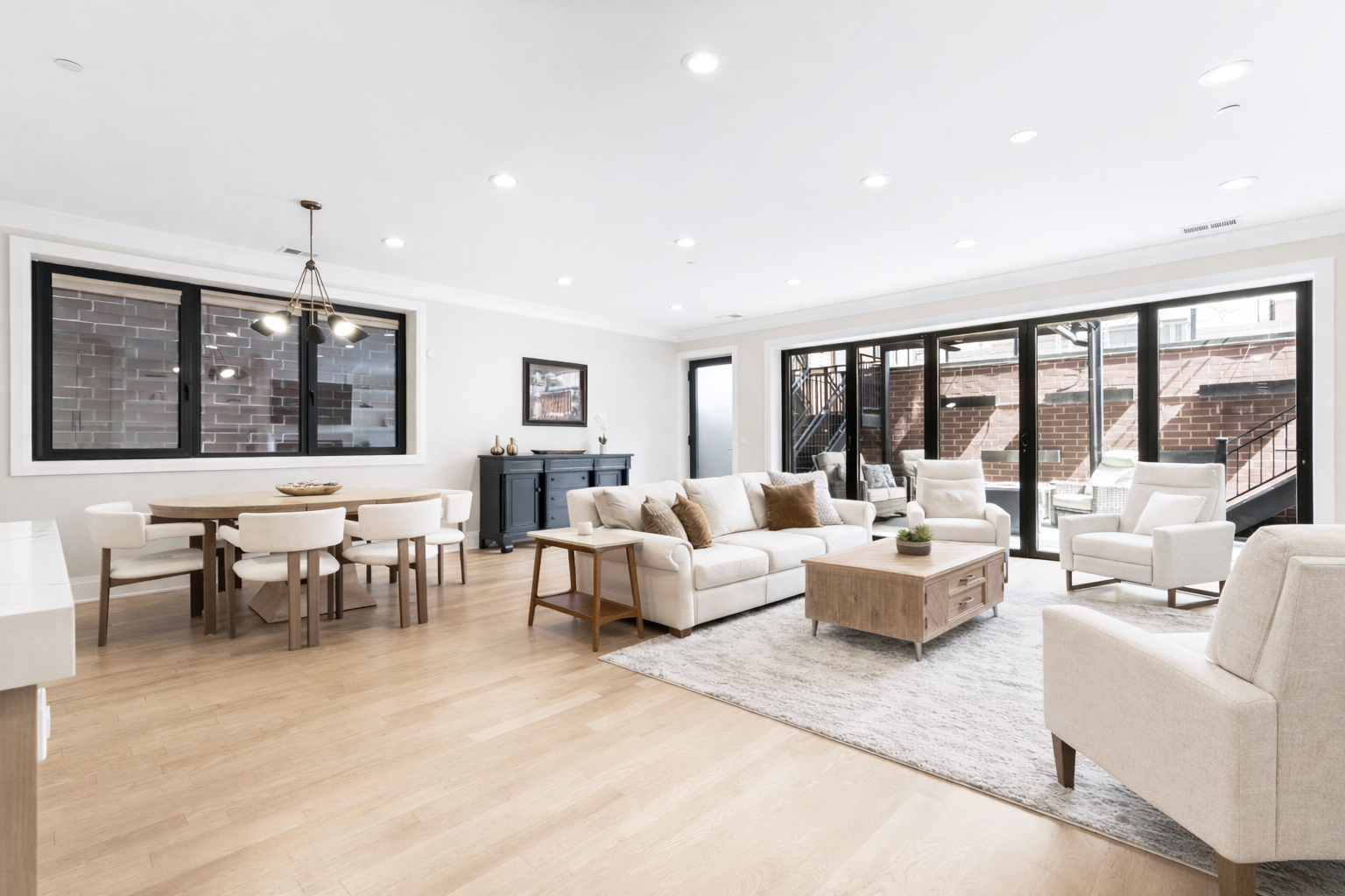 1831 North Larrabee Street Chicago IL 60614