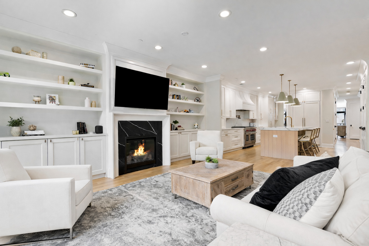 1831 North Larrabee Street Chicago IL 60614