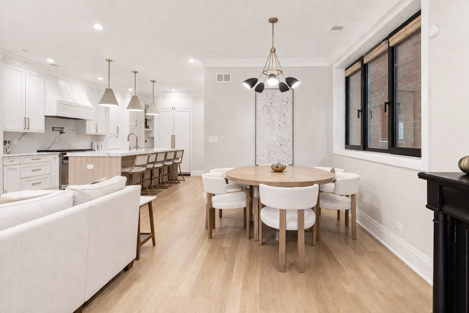 1831 North Larrabee Street Chicago IL 60614