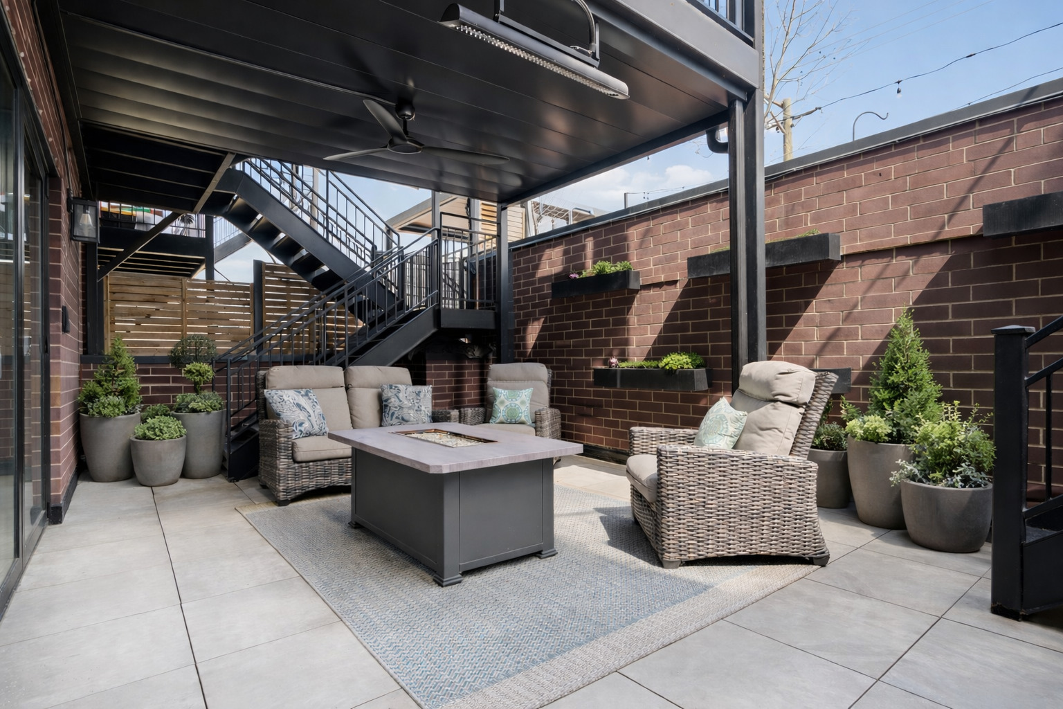 1831 North Larrabee Street Chicago IL 60614