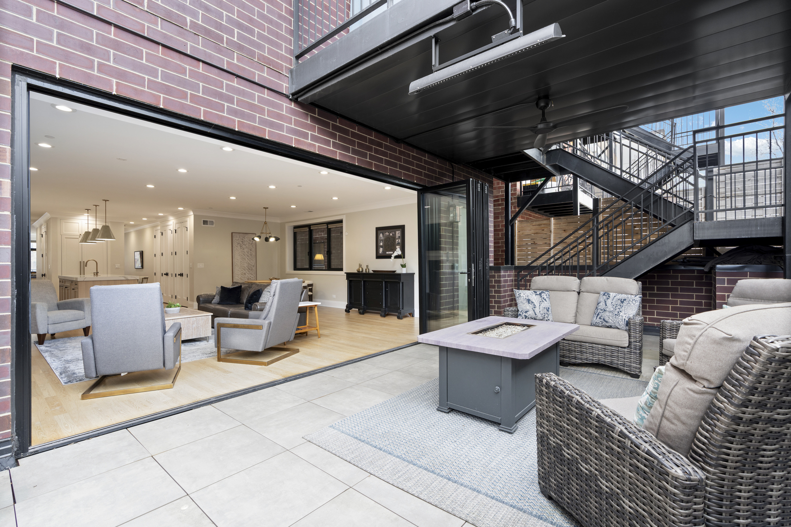1831 North Larrabee Street Chicago IL 60614