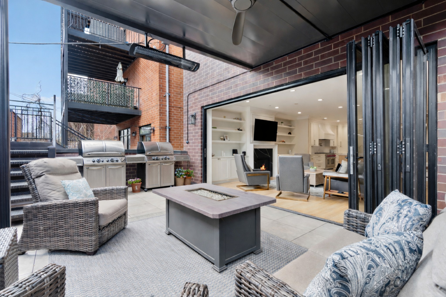 1831 North Larrabee Street Chicago IL 60614