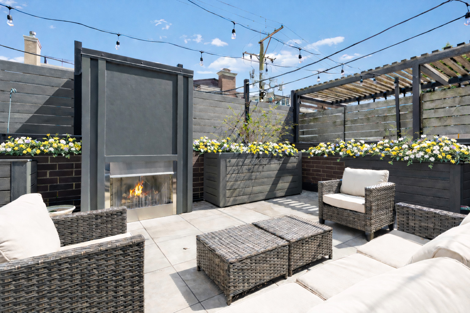 1831 North Larrabee Street Chicago IL 60614