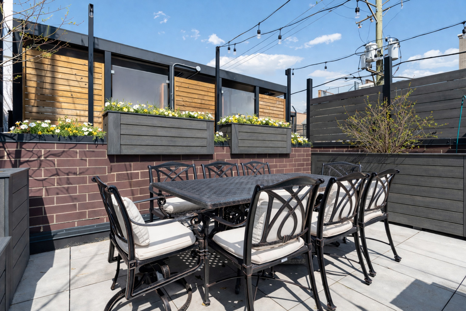 1831 North Larrabee Street Chicago IL 60614