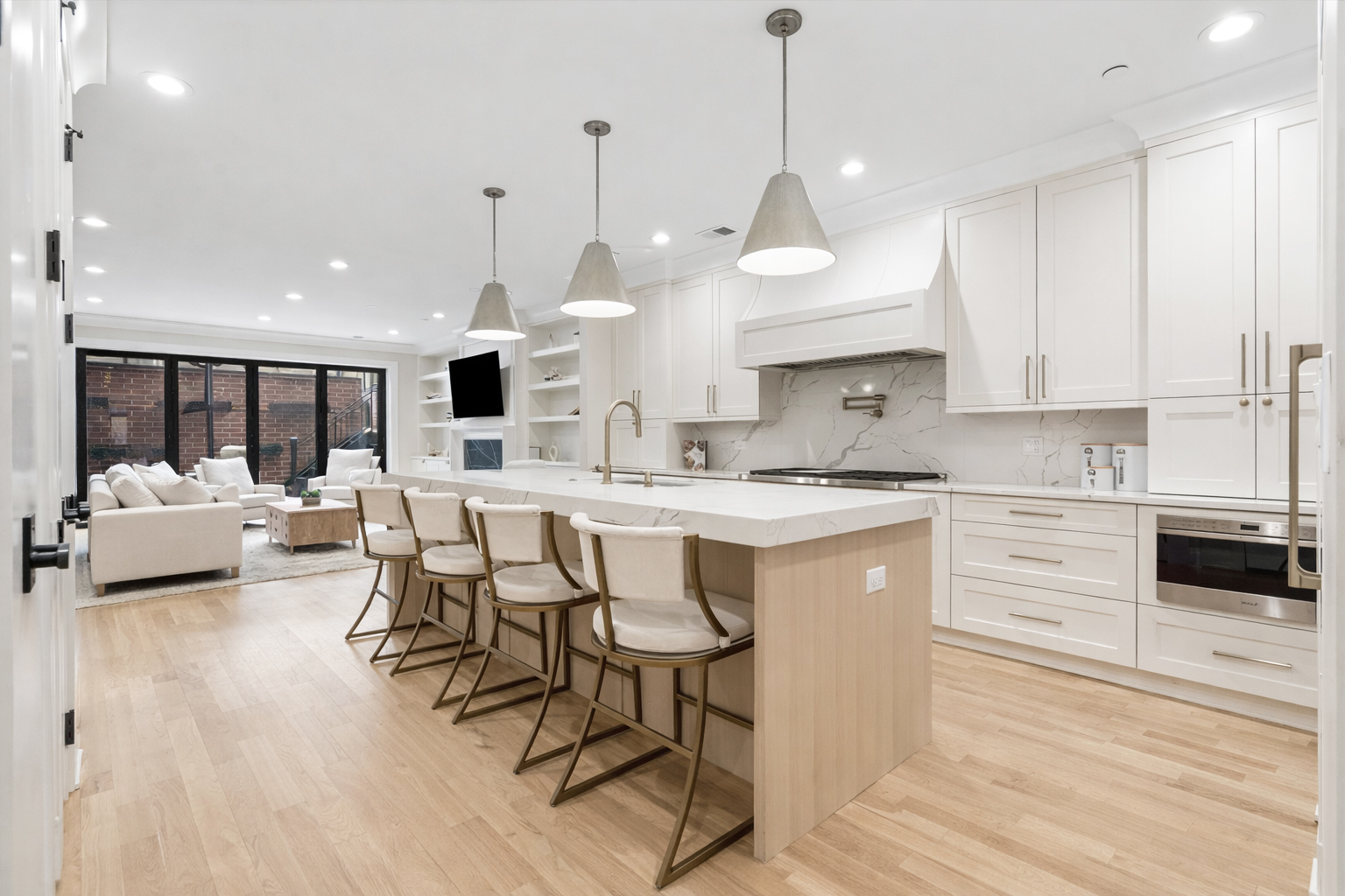 1831 North Larrabee Street Chicago IL 60614