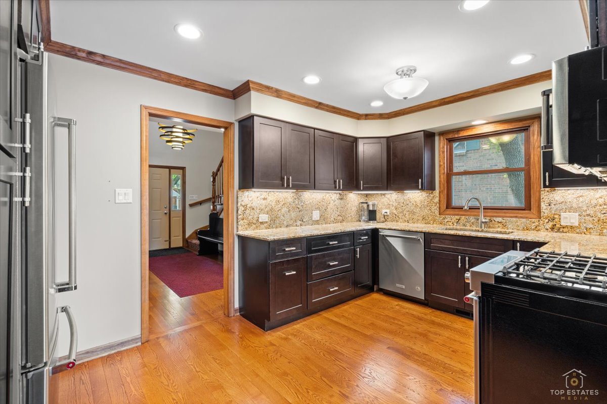 615 Windham Lane Naperville IL 60563