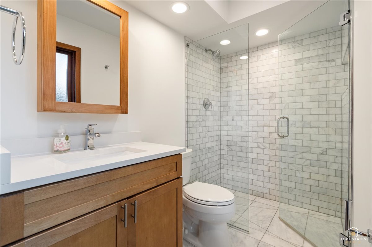 615 Windham Lane Naperville IL 60563
