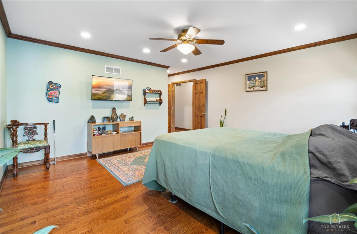 615 Windham Lane Naperville IL 60563