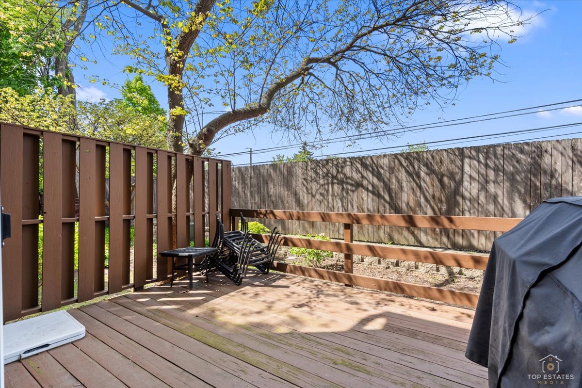 615 Windham Lane Naperville IL 60563