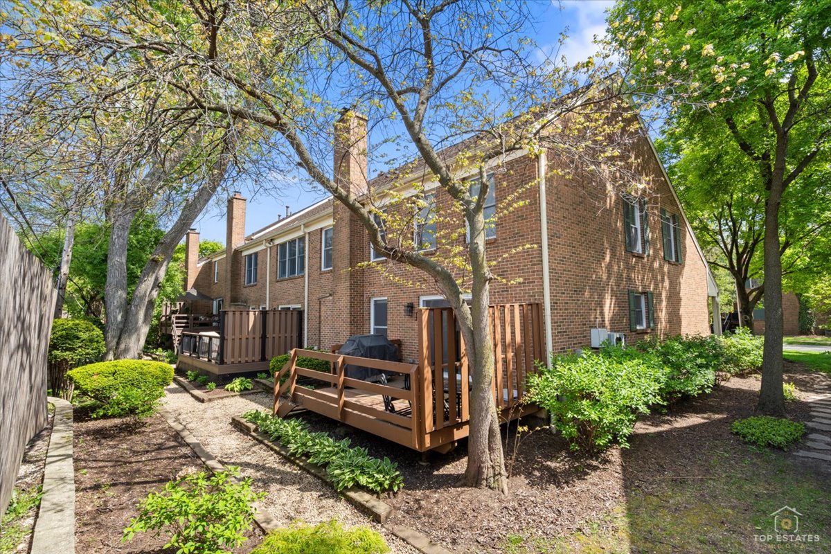 615 Windham Lane Naperville IL 60563