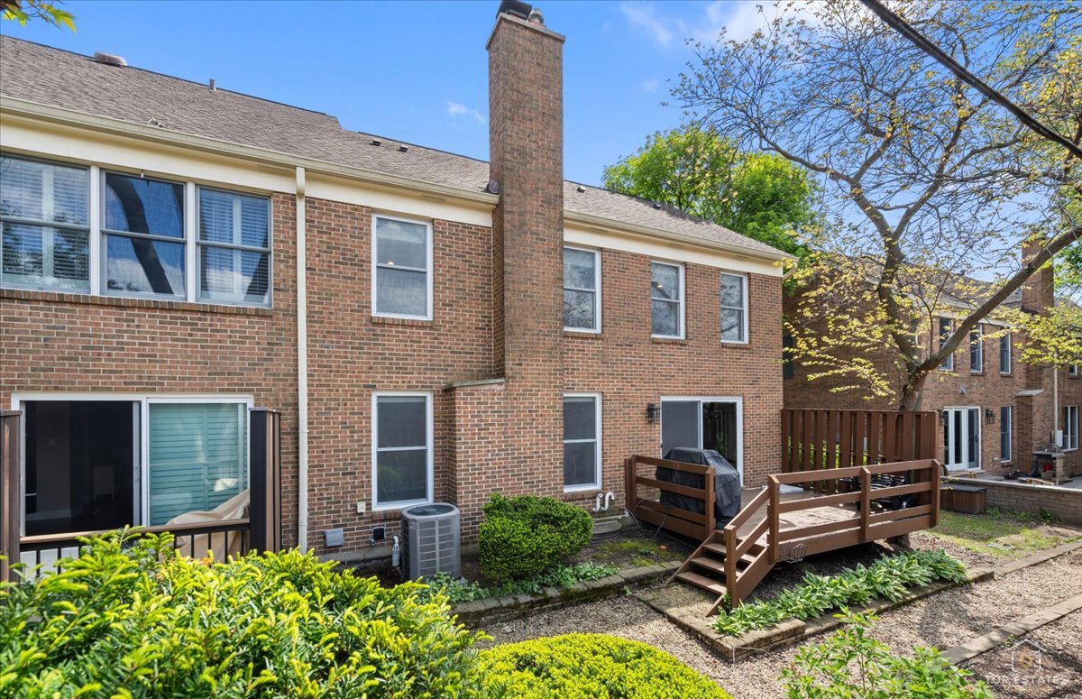 615 Windham Lane Naperville IL 60563