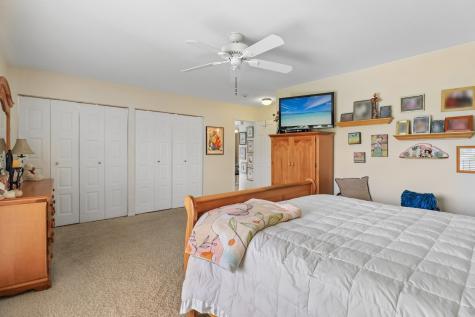 4050 Dundee Road Northbrook IL 60062