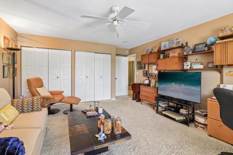 4050 Dundee Road Northbrook IL 60062