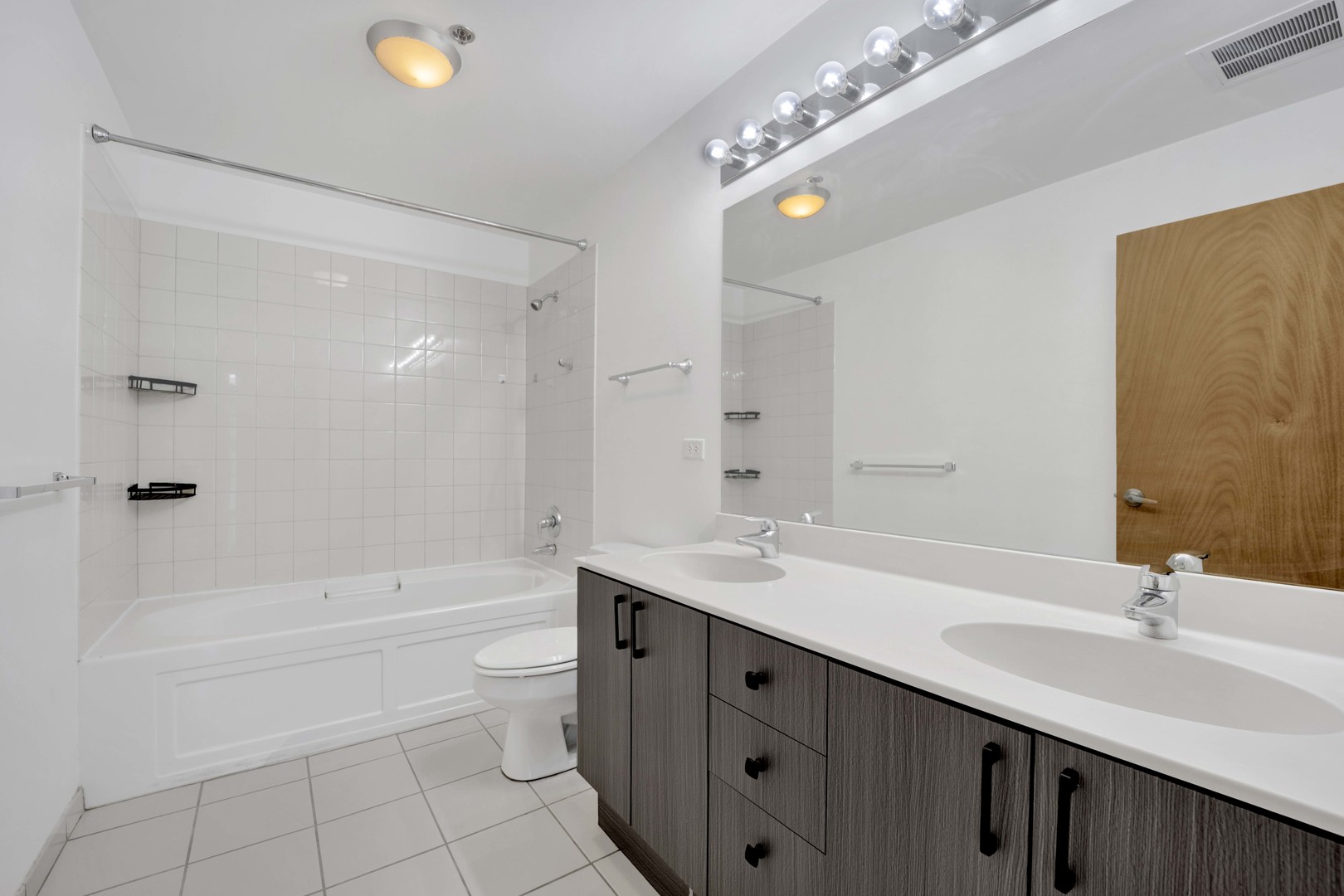 1620 South Michigan Avenue Chicago IL 60616