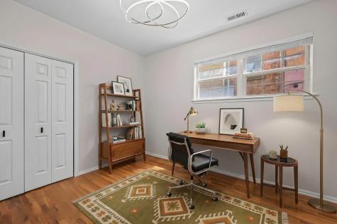 2710 West Haddon Avenue Chicago IL 60622