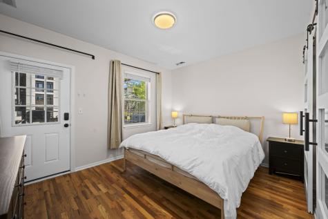 2710 West Haddon Avenue Chicago IL 60622