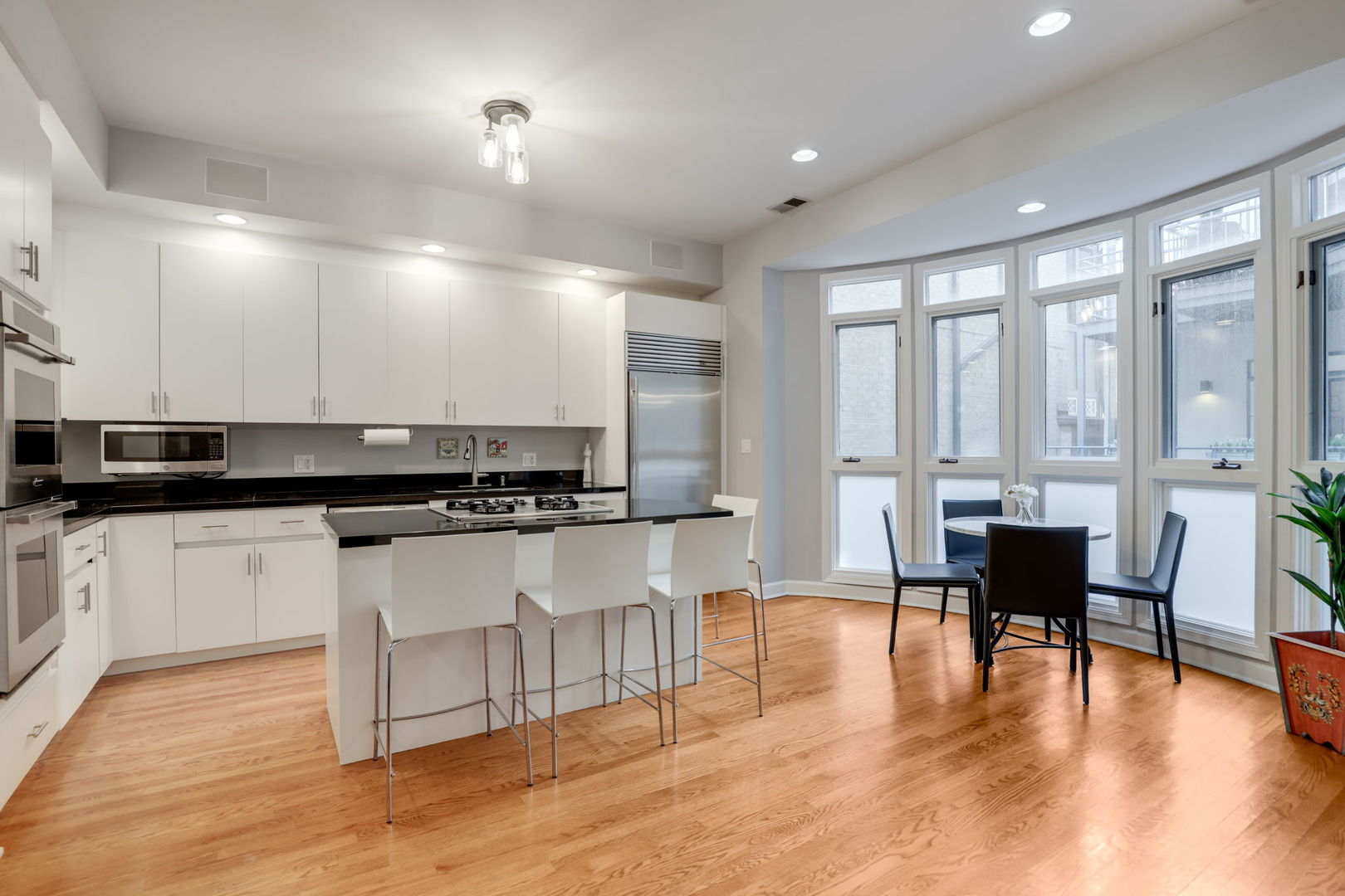 1239 North State Parkway Chicago IL 60610