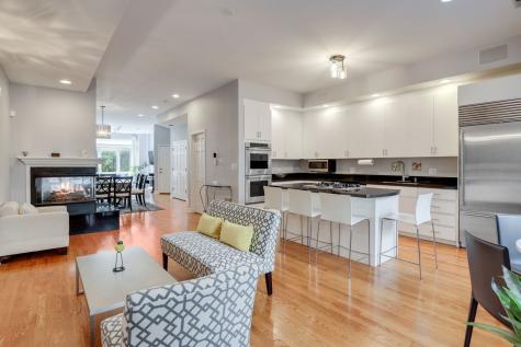 1239 North State Parkway Chicago IL 60610