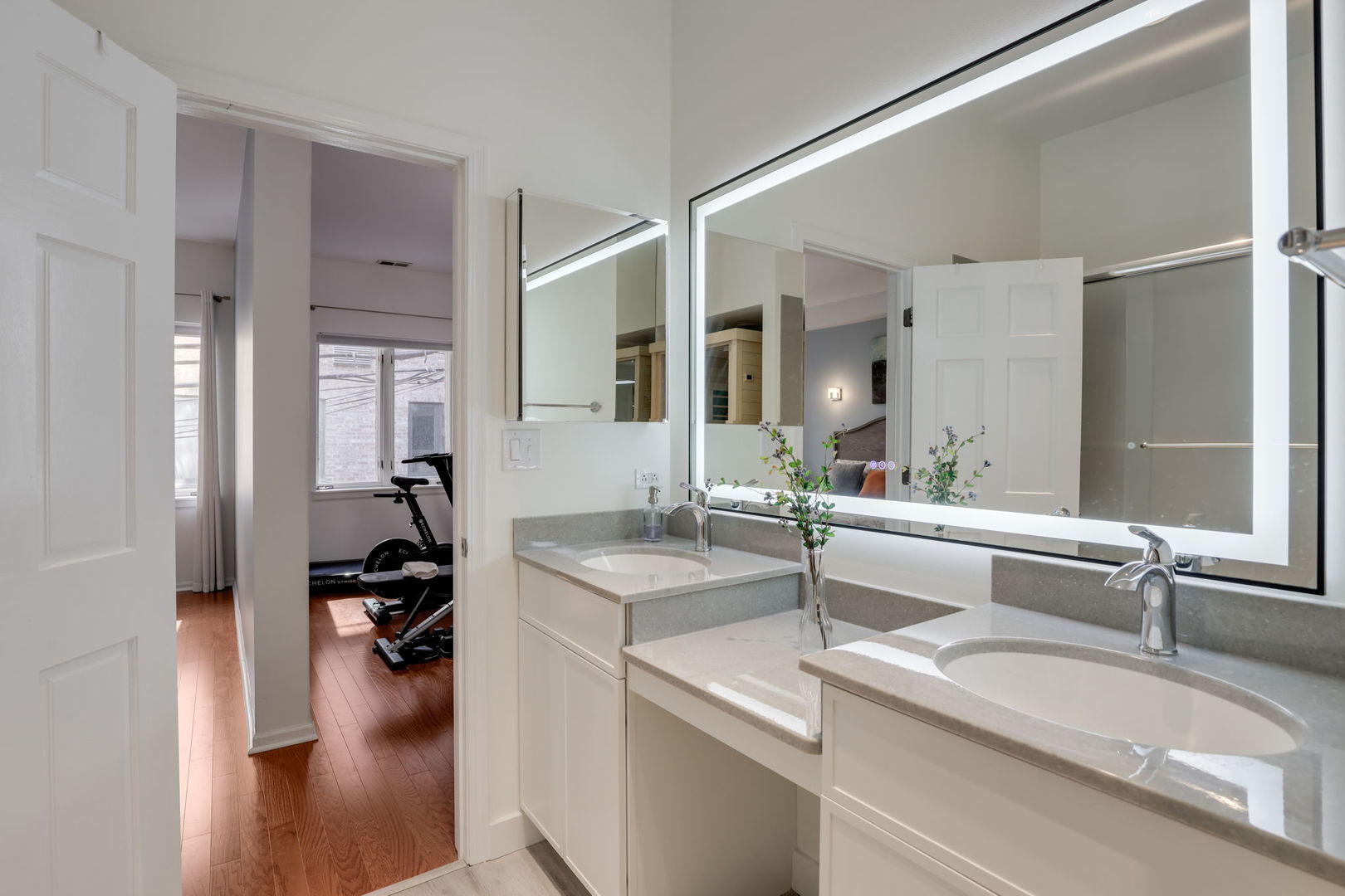 1239 North State Parkway Chicago IL 60610