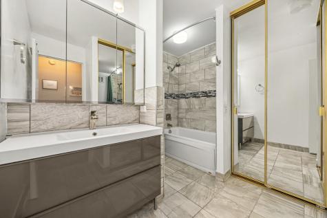 4170 North Marine Drive Chicago IL 60613