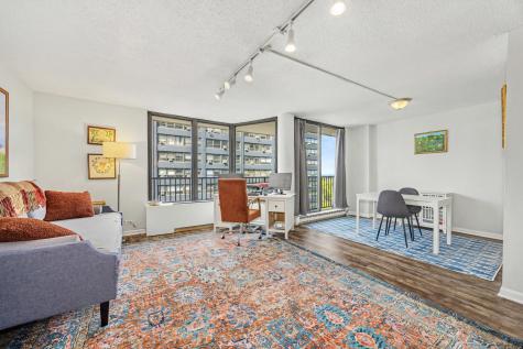 4170 North Marine Drive Chicago IL 60613