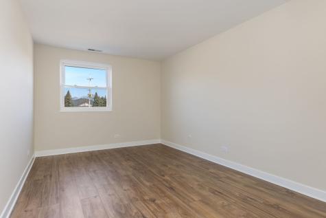 1501 Darien Lake Drive Darien IL 60561