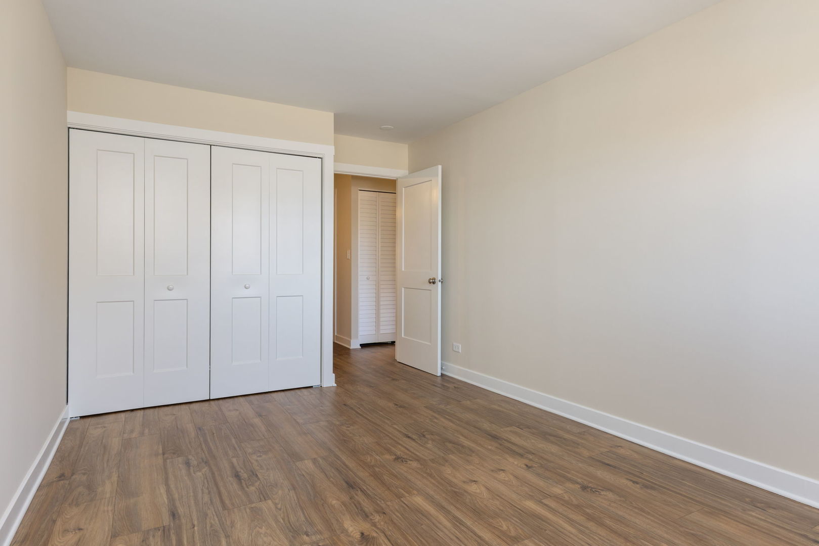 1501 Darien Lake Drive Darien IL 60561