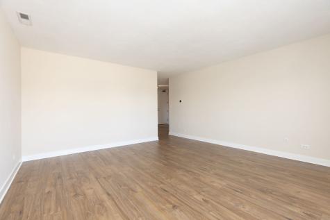 1501 Darien Lake Drive Darien IL 60561