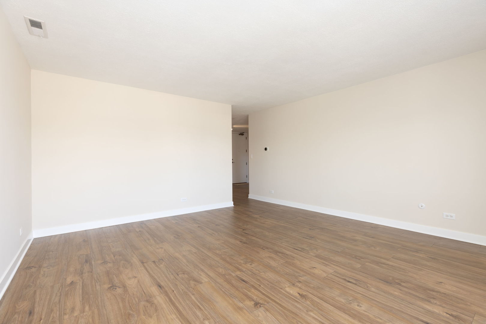 1501 Darien Lake Drive Darien IL 60561