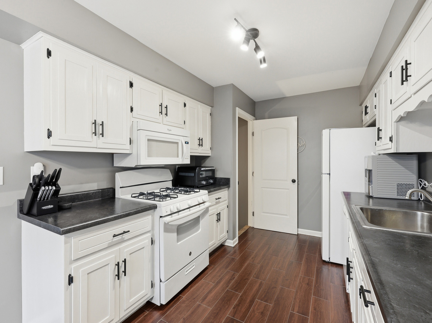 753 Bon Terre Road New Lenox IL 60451