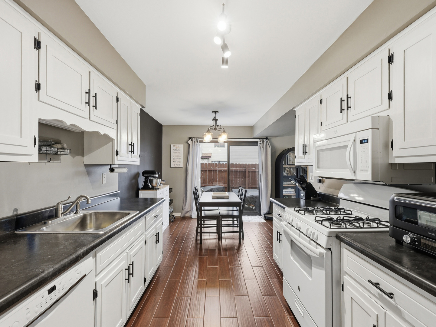 753 Bon Terre Road New Lenox IL 60451