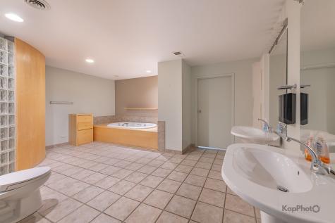913 West Van Buren Street Chicago IL 60607