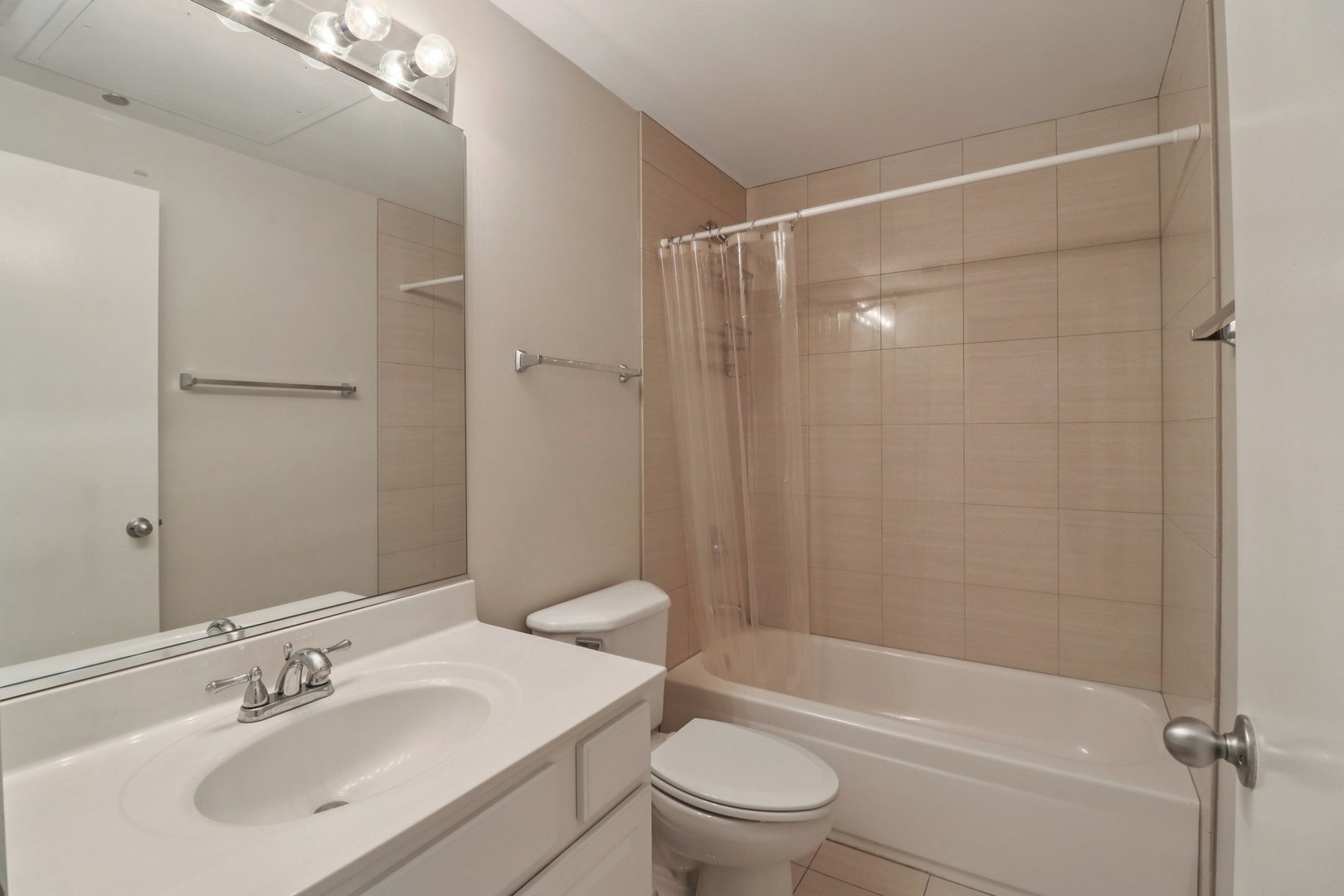 208 West Washington Street Chicago IL 60606