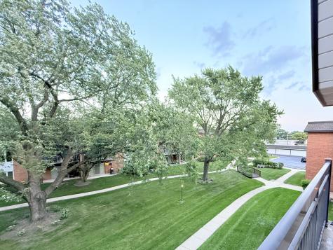 4250 Saratoga Avenue Downers Grove IL 60515