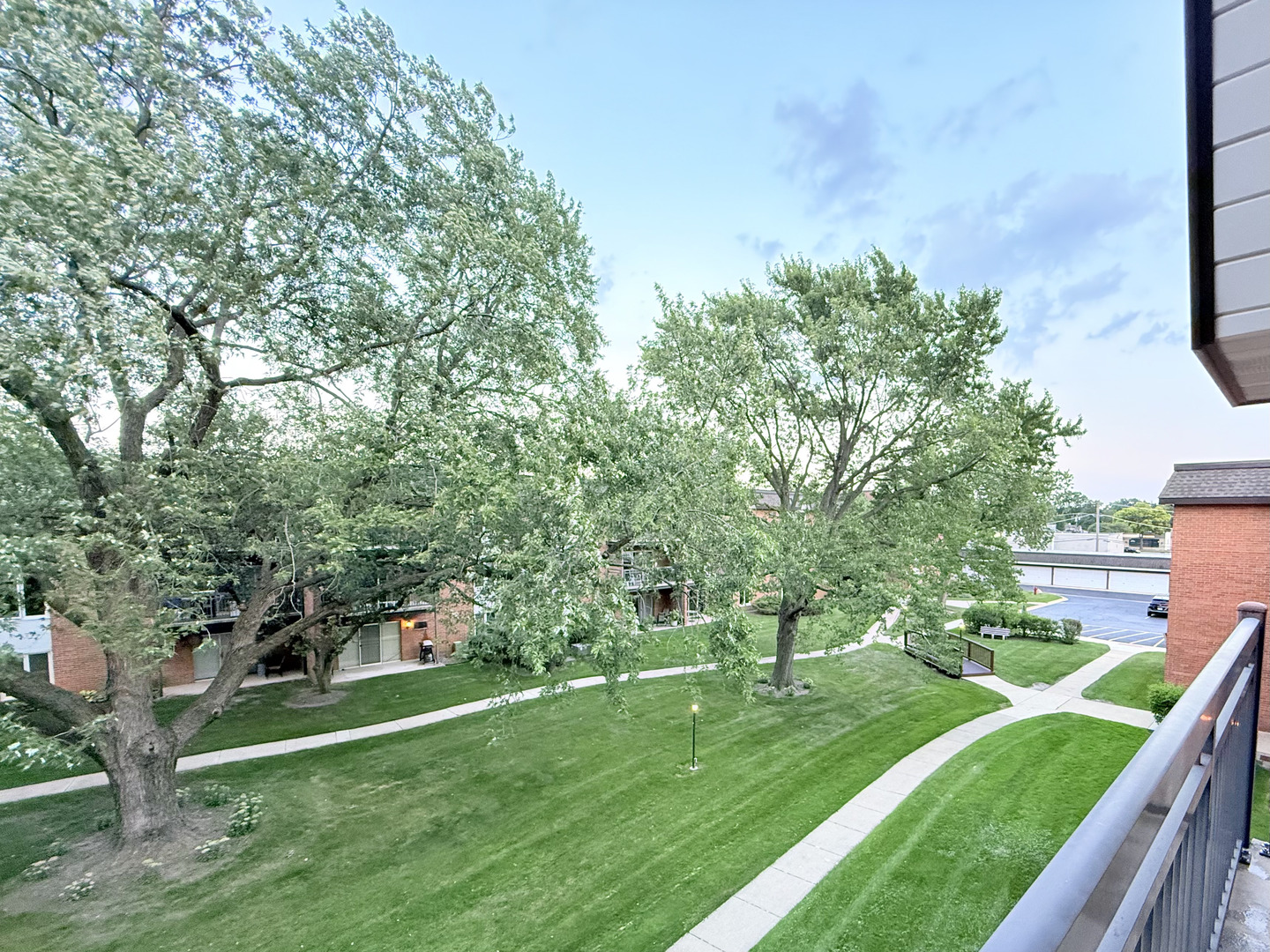 4250 Saratoga Avenue Downers Grove IL 60515