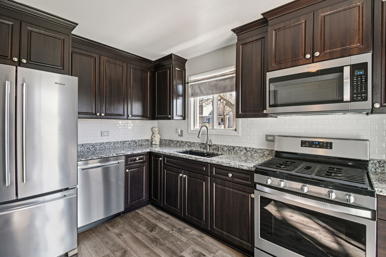 2466 Brunswick Circle Woodridge IL 60517
