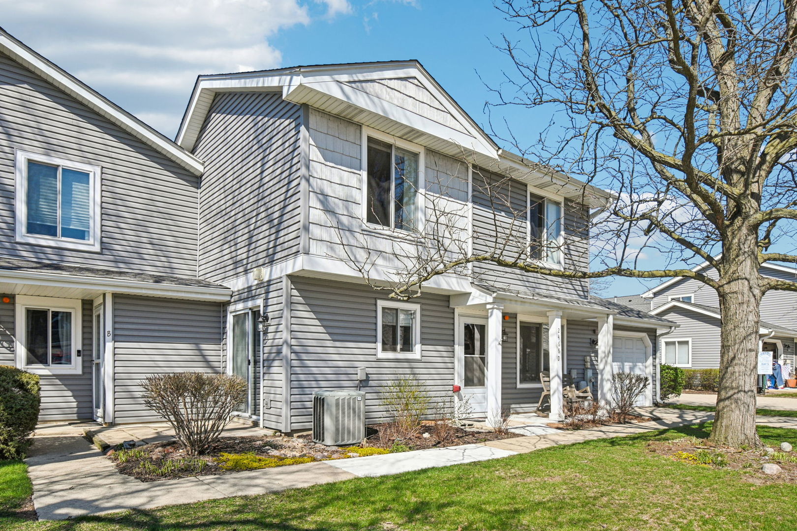 2466 Brunswick Circle Woodridge IL 60517