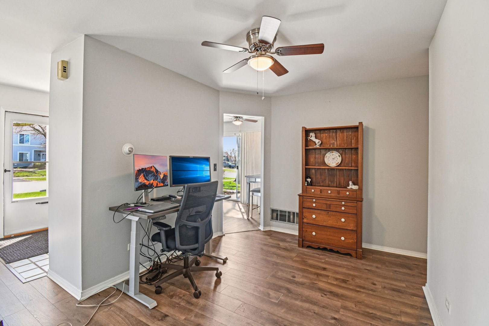 2466 Brunswick Circle Woodridge IL 60517