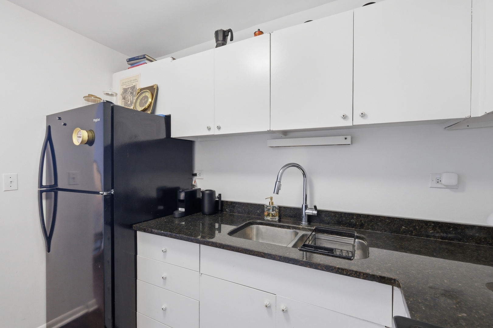 720 West Gordon Terrace Chicago IL 60613