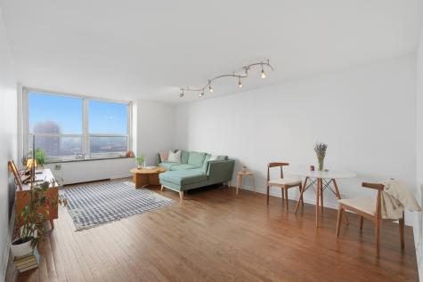720 West Gordon Terrace Chicago IL 60613