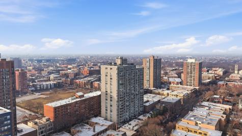 720 West Gordon Terrace Chicago IL 60613