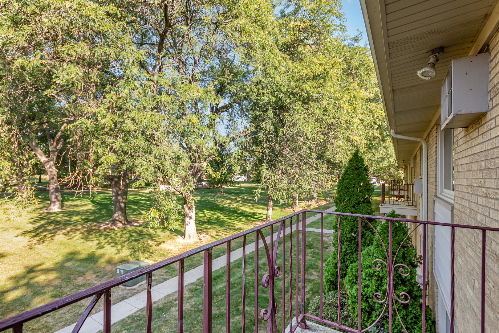 5740 Concord Lane Clarendon Hills IL 60514