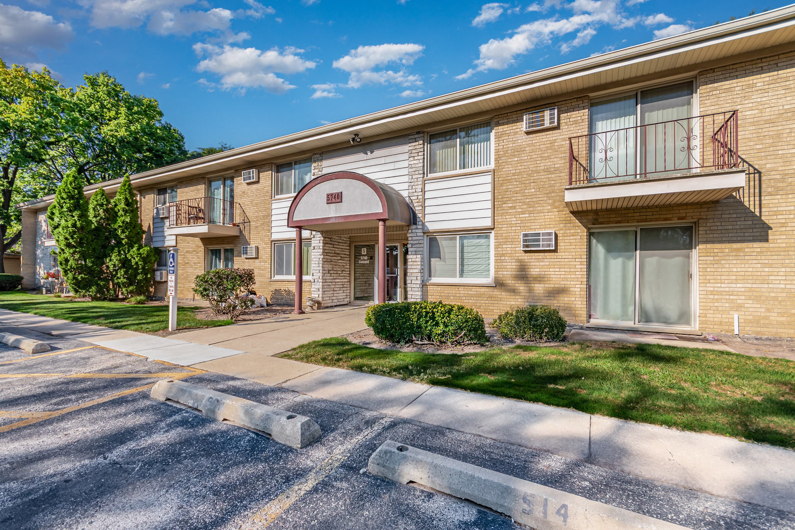 5740 Concord Lane Clarendon Hills IL 60514