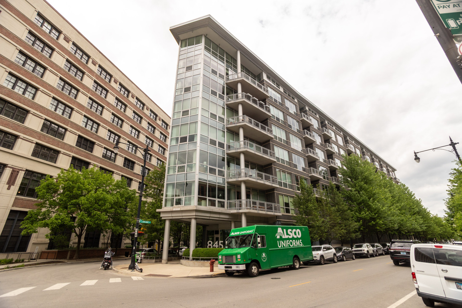845 North Kingsbury Street Chicago IL 60610