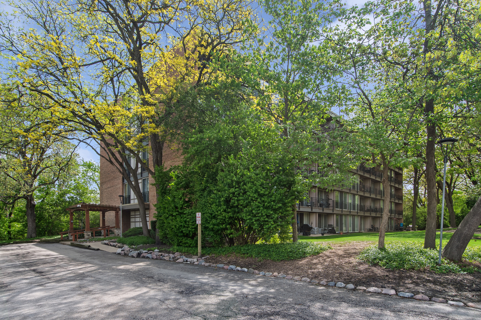 5820 Oakwood Drive Lisle IL 60532