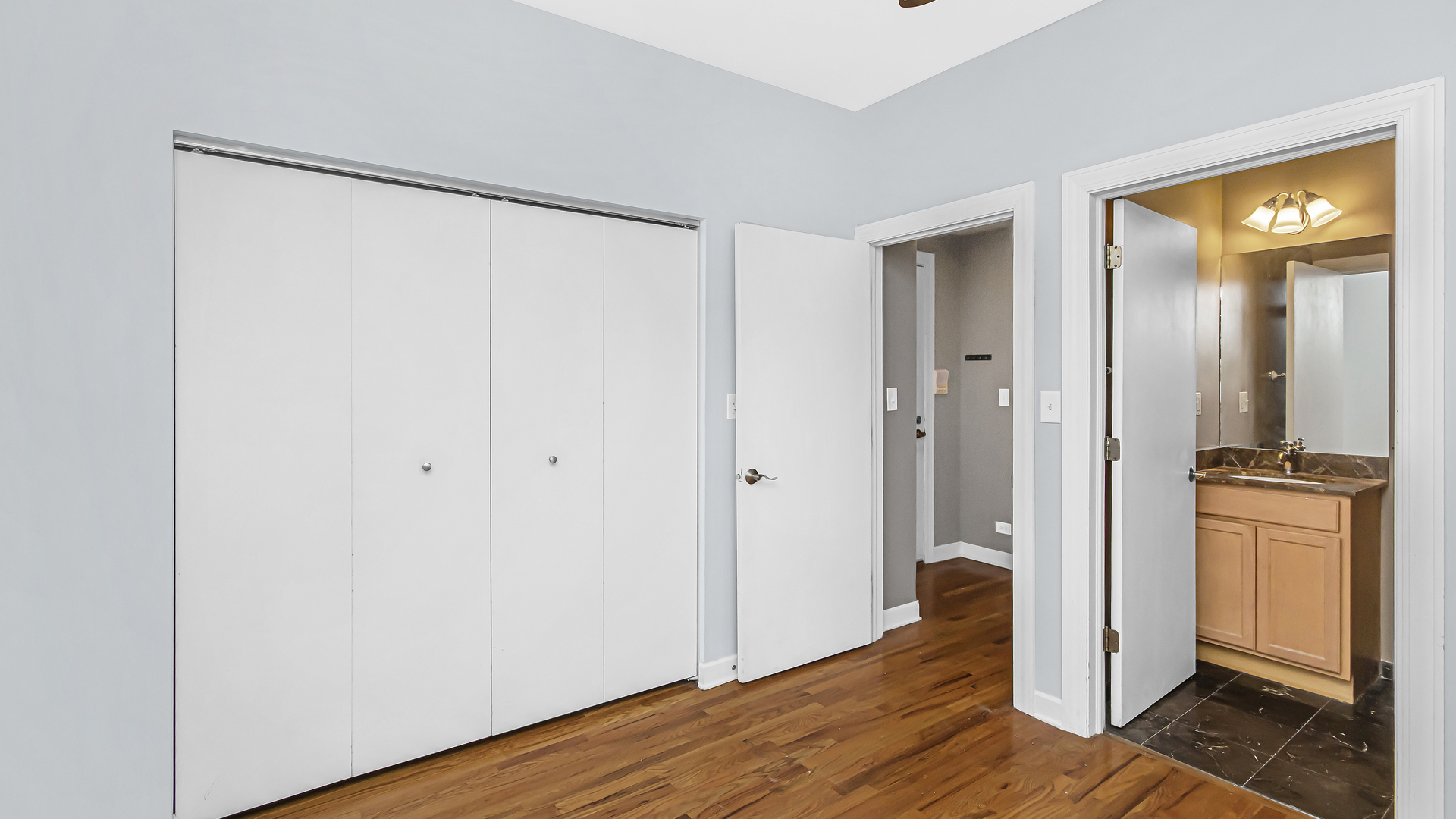 5623 North Wayne Avenue Chicago IL 60660